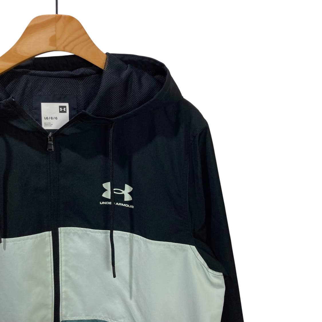 언더아머 배색 바람막이 상품이미지3