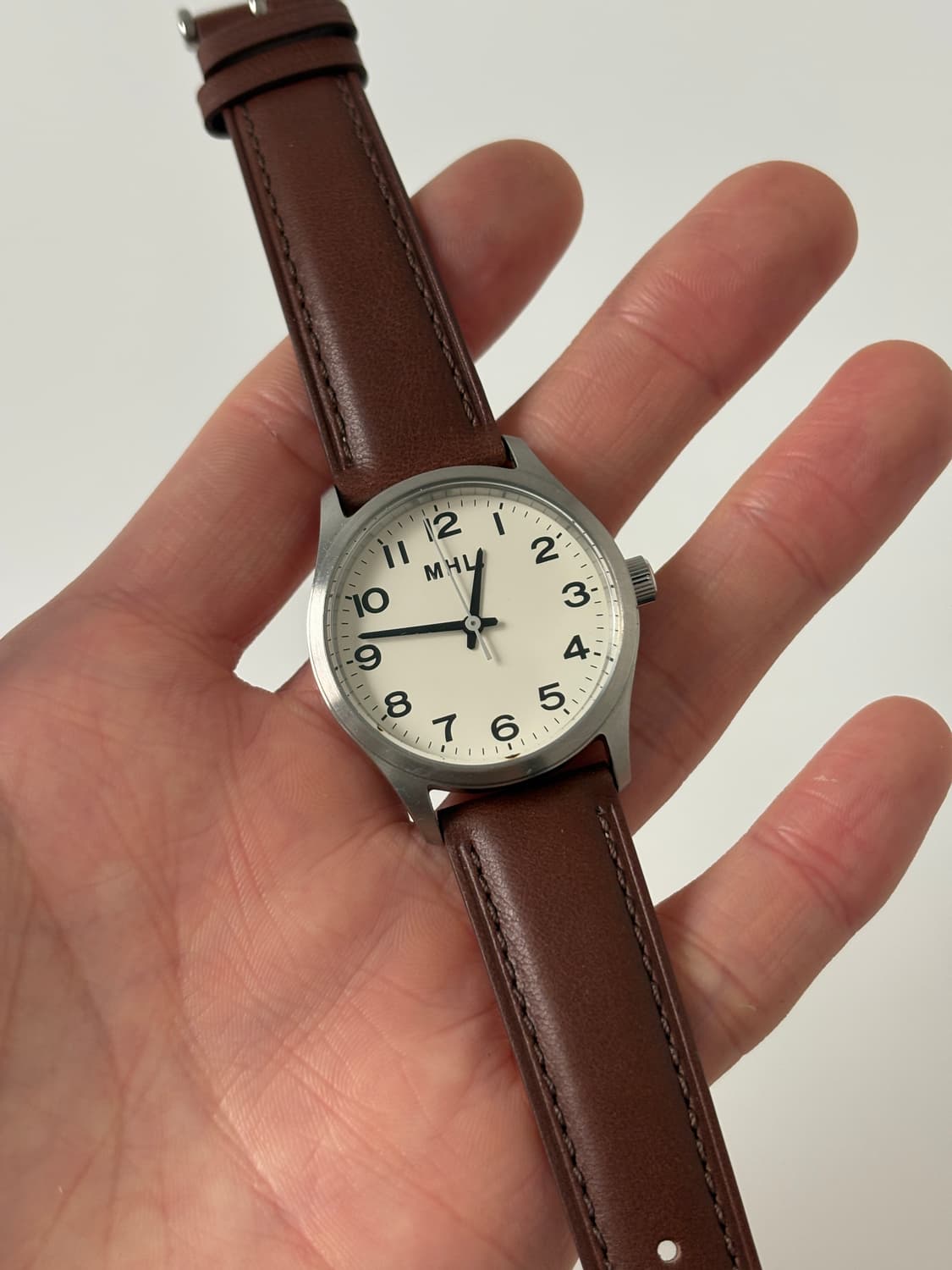 White Dial Arabic Silver Case Watch 상품이미지1