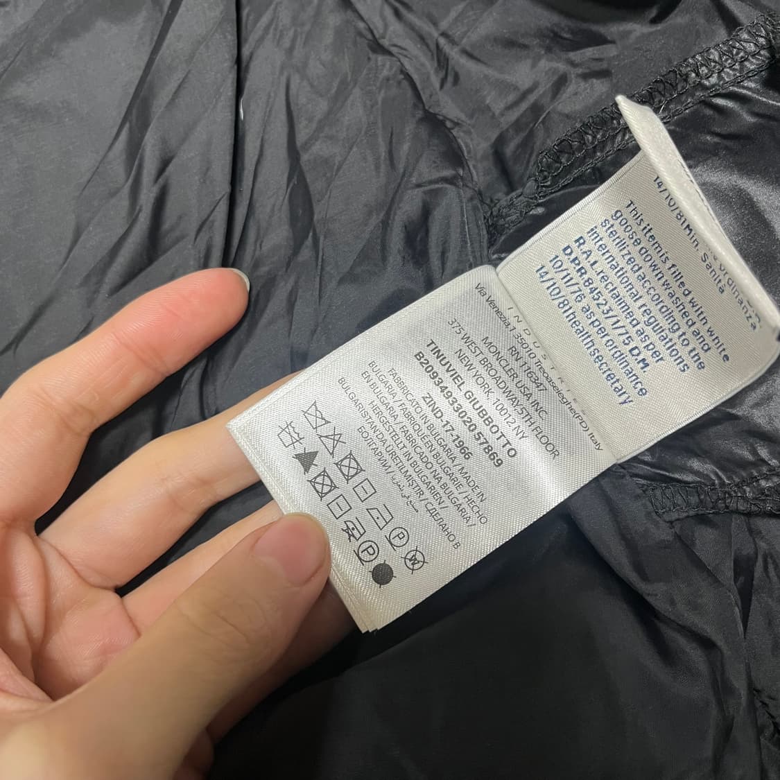 큐알o 몽클레어 여성 벨티드 롱패딩 2사이즈(95) 상품이미지5