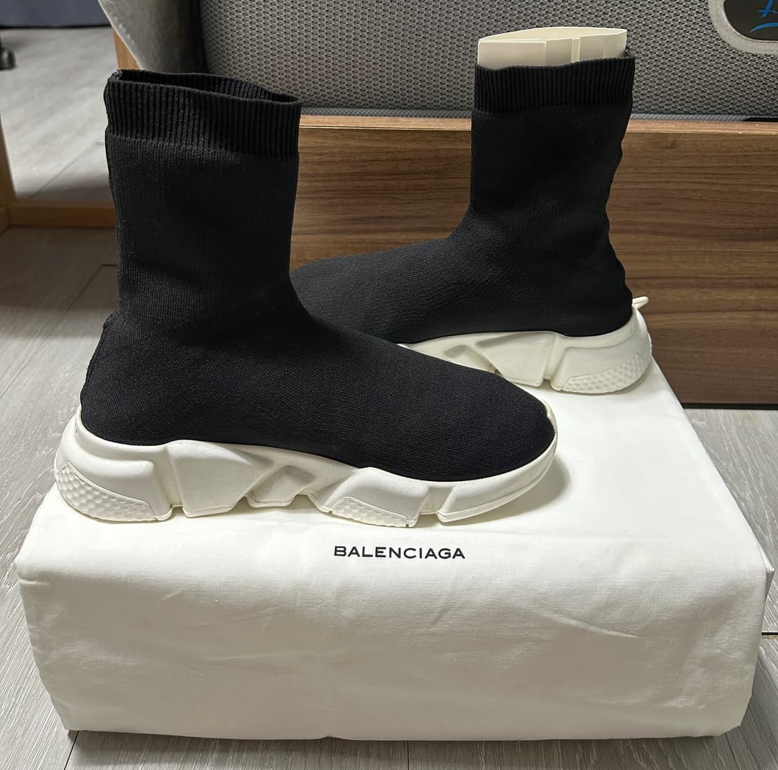 초레어) 발렌시아가 17년도 시즌 스피드러너 롱버전 상품이미지5