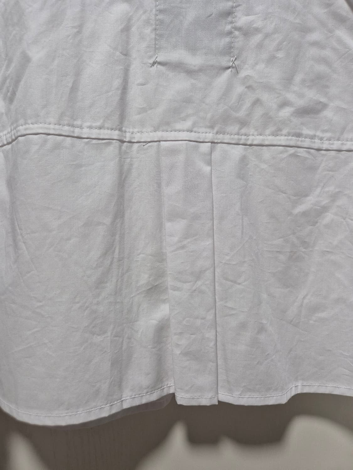 (세일)(새상품)DINT 딘트 화이트 크롭 셔츠 상품이미지8