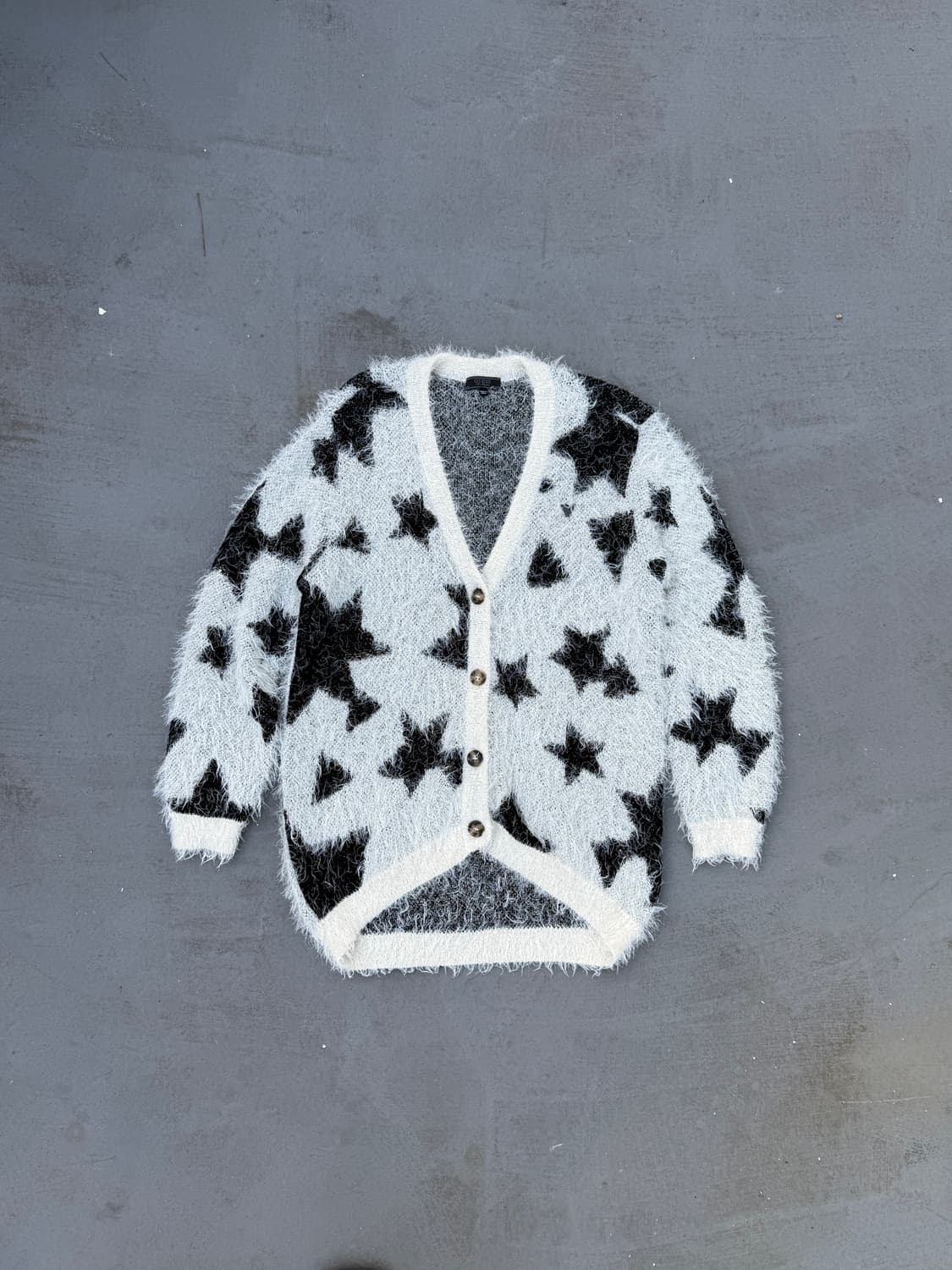 GUESS star fur cardigan 상품이미지4