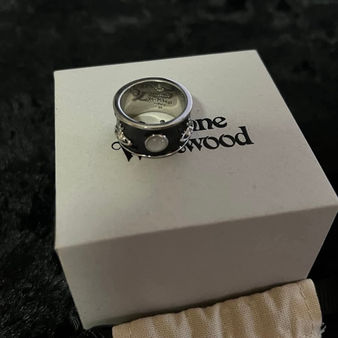 비비안웨스트우드 아카이브 블랙원석링 반지 상품이미지1