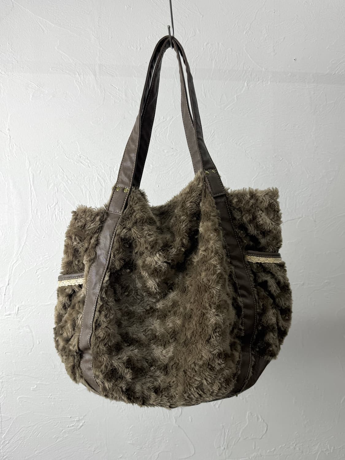 Hushush 퍼 숄더백 상품이미지6