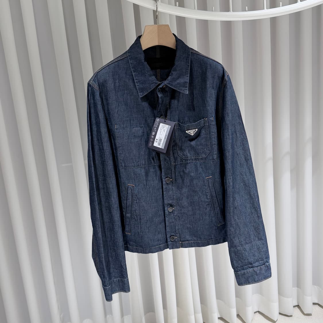 (A+/XL) / 프라다 삼각로고 샴브레이 블루종 봄버 데님 자켓 상품이미지3