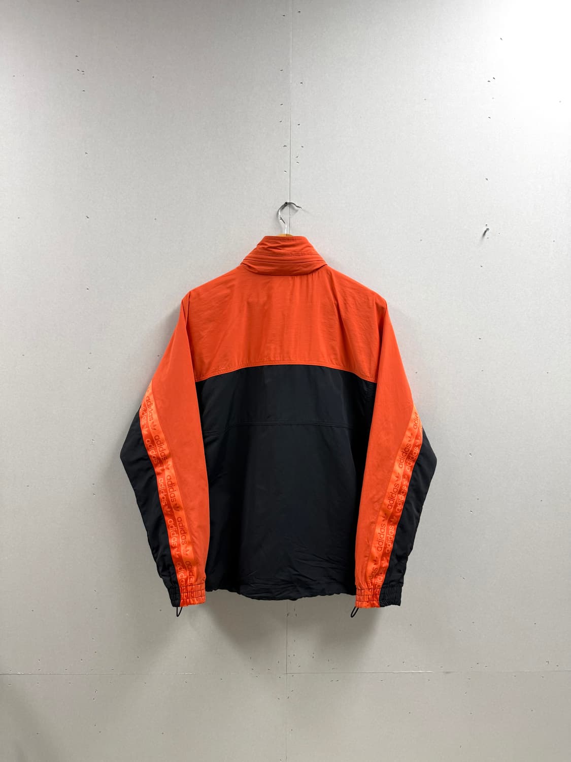 남성 L / 아디다스 바람막이 아노락 자켓 블랙/오렌지 상품이미지6