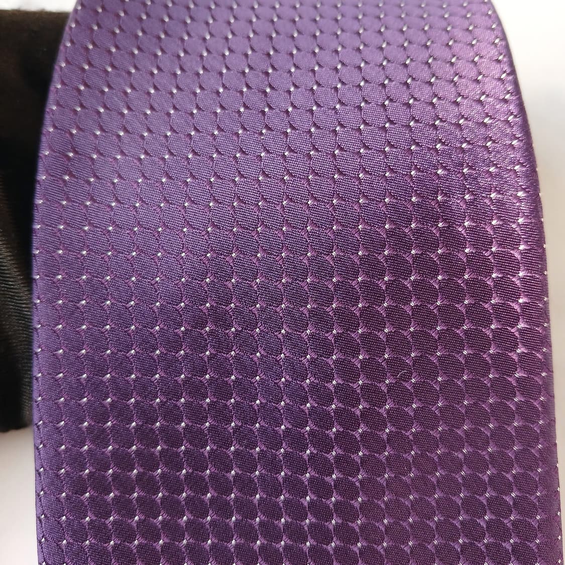 마이클 코어스 실크 솔리드 텍스처 넥타이 8.4cm 새상품 A19627
 상품이미지7