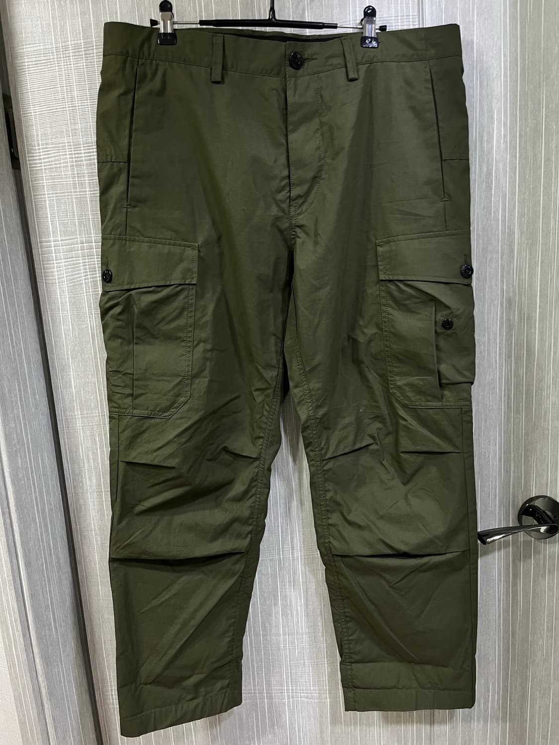 스톤아일랜드 카키 카고 팬츠 상품이미지1