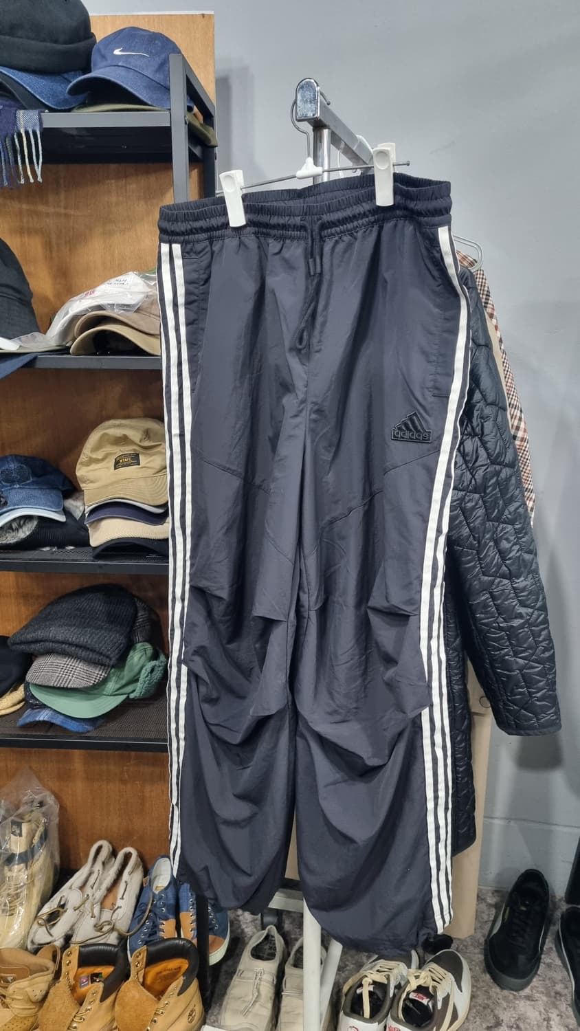 ADIDAS 검정색 와이드 트레이닝팬츠 XL(34) 상품이미지1