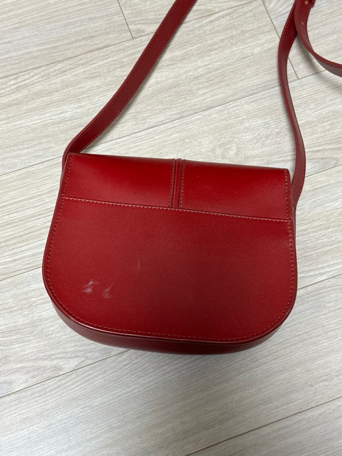 아페쎄 베티백 레드 상품이미지5