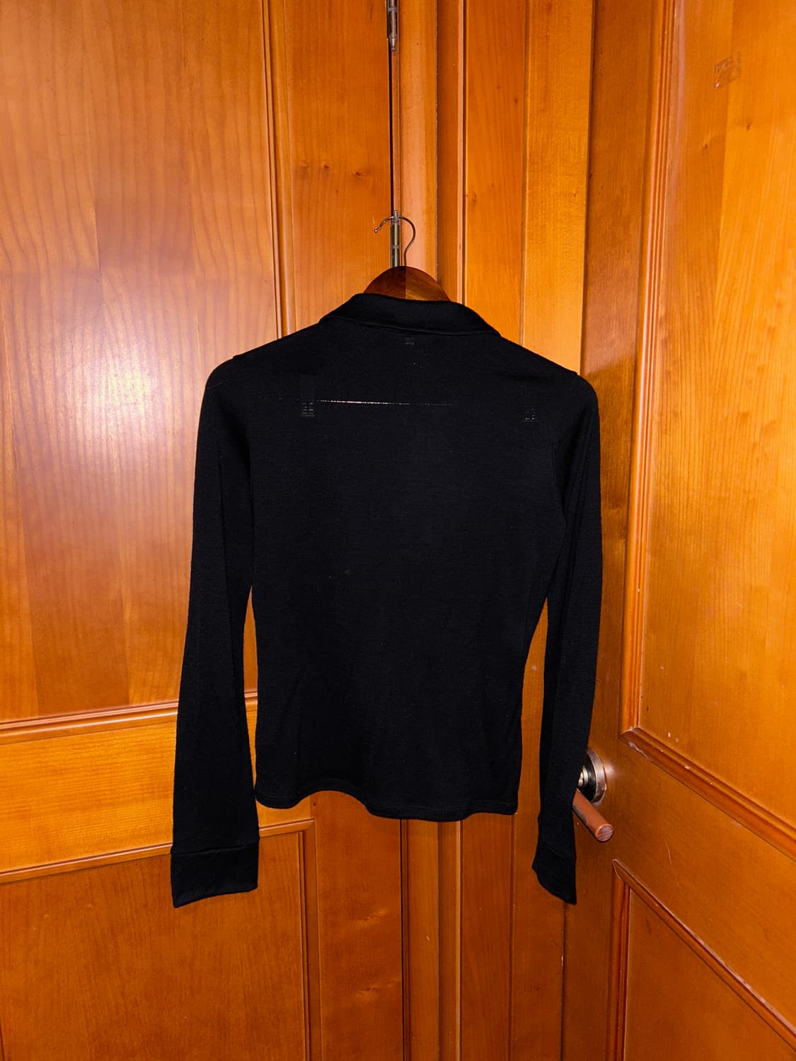 Contrast Line Knit Shirt 상품이미지4