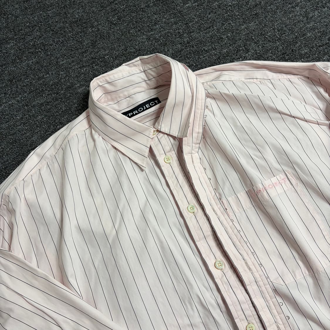 와이프로젝트 유니섹스 핑크 훅 스트라이프 셔츠 상품이미지3