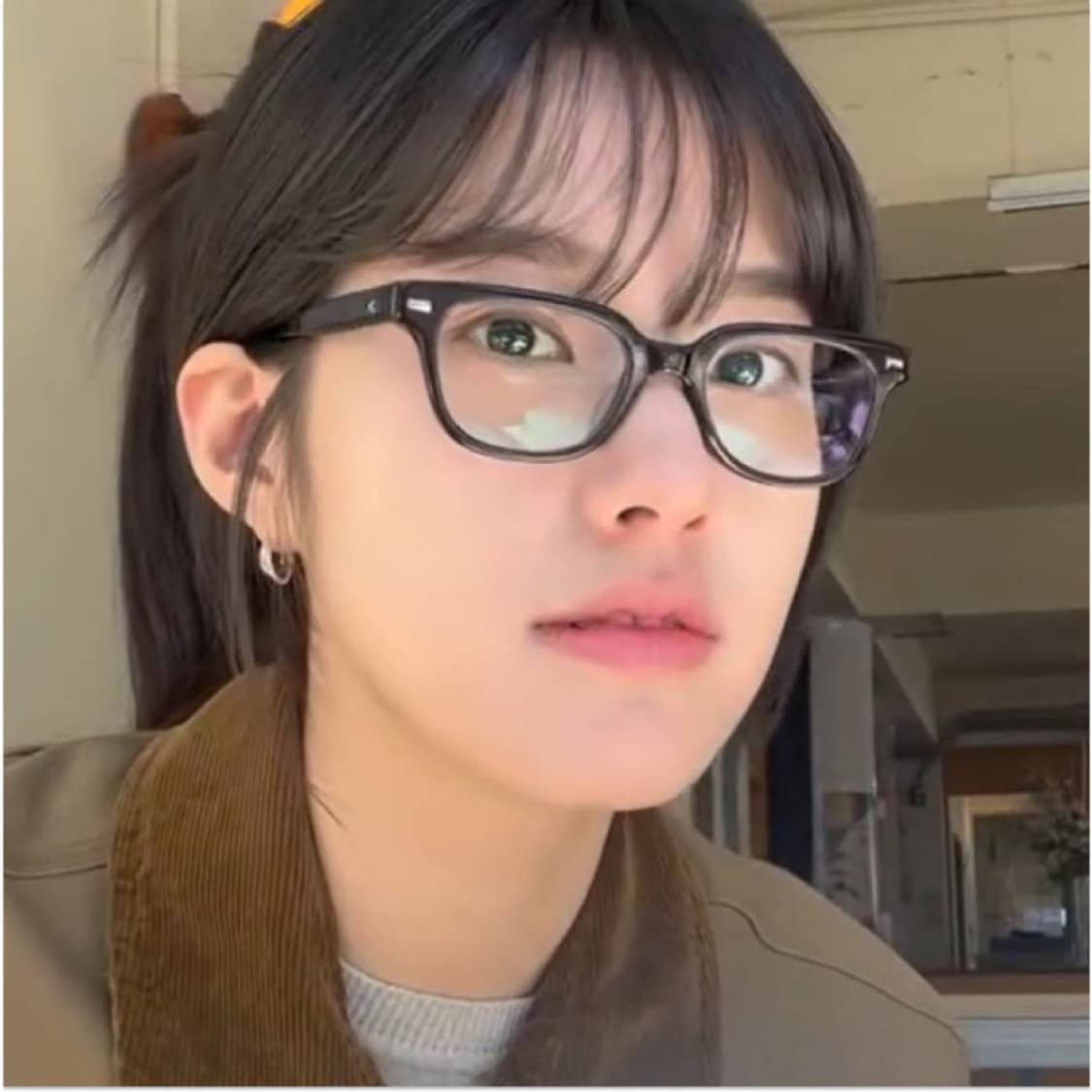 뮤지엄바이비컨 뮤지엄63 카키 상품이미지1