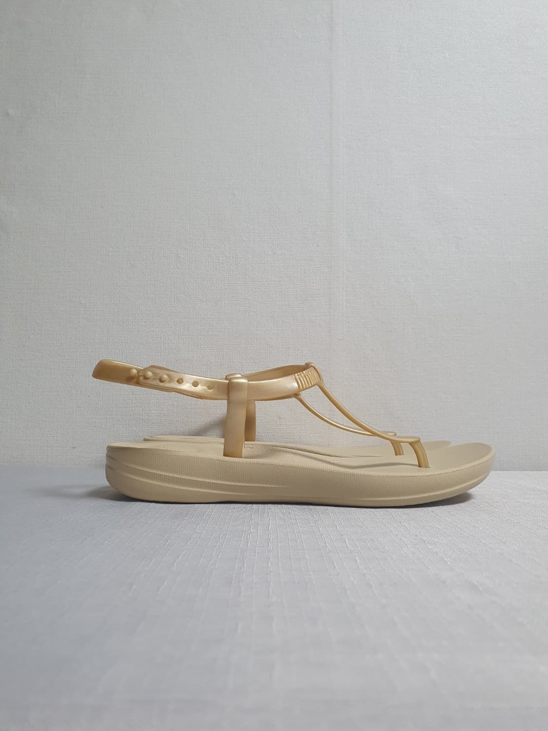 220mm 핏플랍 아이쿠션 스플래쉬 샌들 골드 상품이미지2