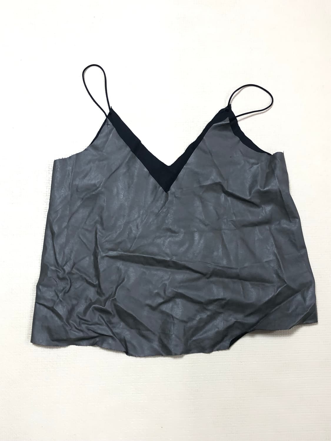 빈티지 그레이 레더 슬리브리스 상품이미지6