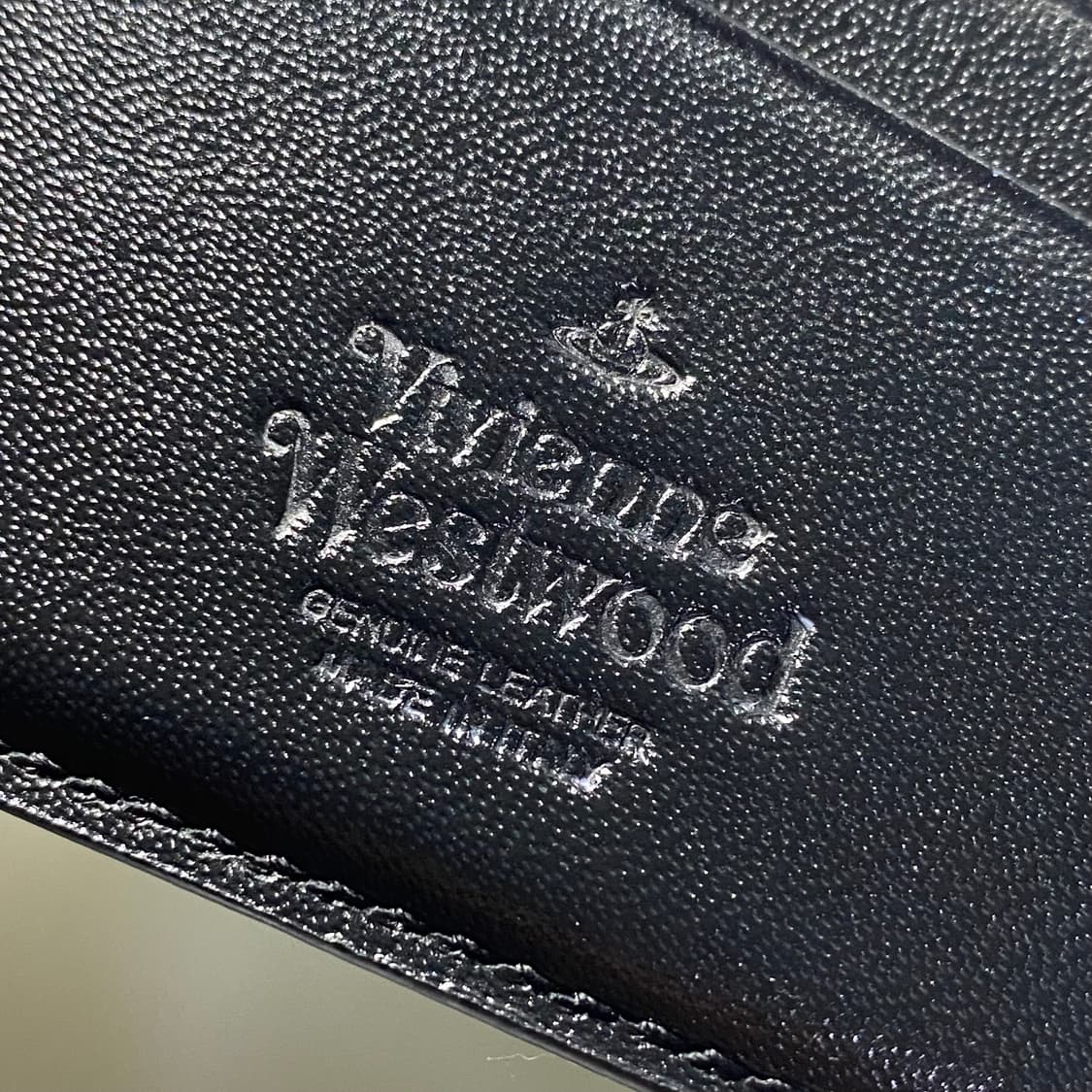 [정품] 비비안웨스트우드 ORB 플레이트 사피아노 레더 반지갑 상품이미지7