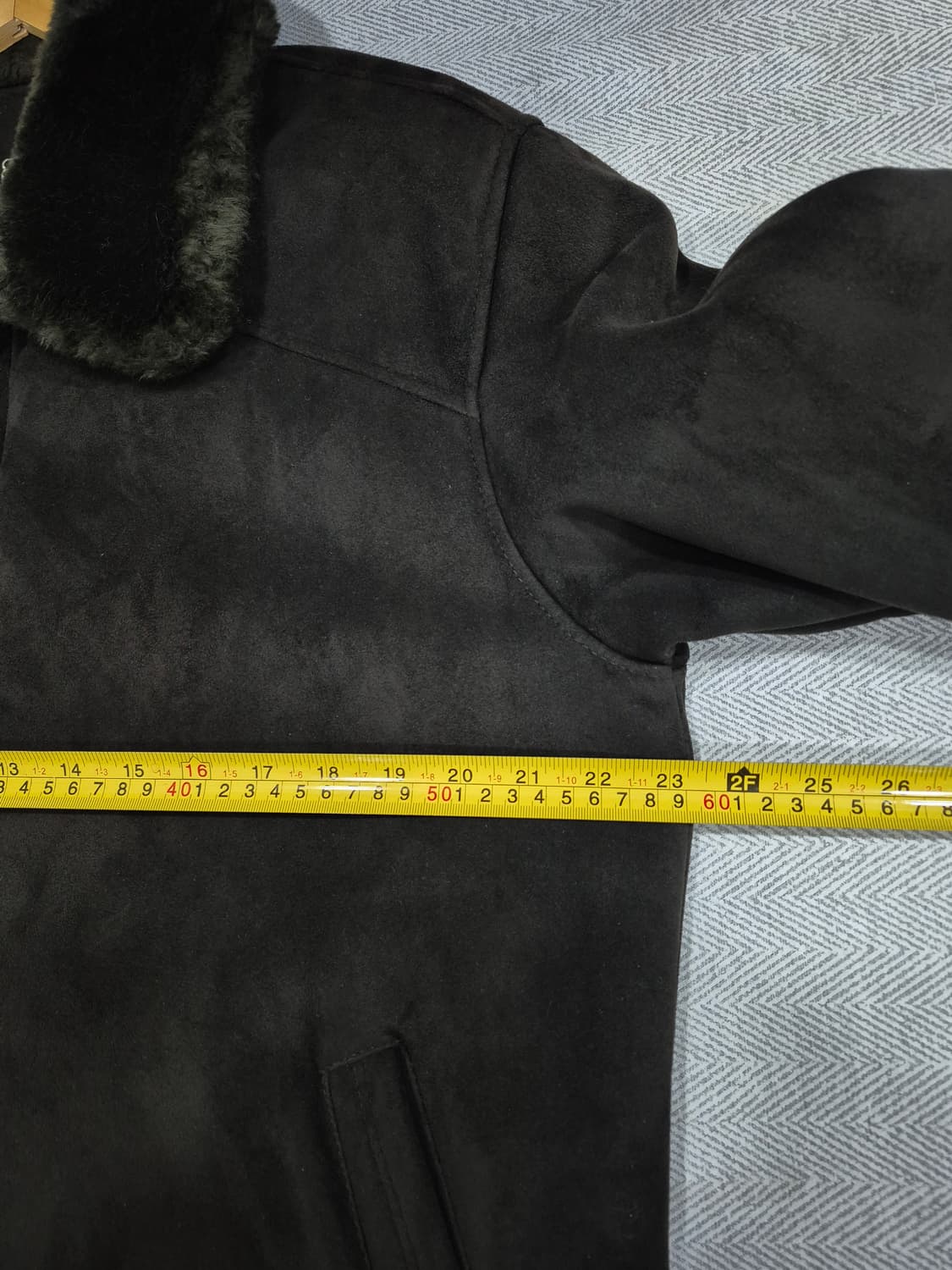 발렌시아가 에코 무스탕 남성 95사이즈 상품이미지8