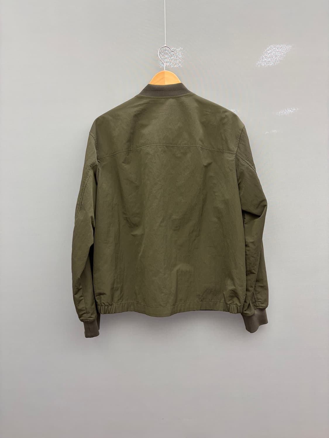 커스텀멜로우 24ss 카키색상 자켓 상품이미지4