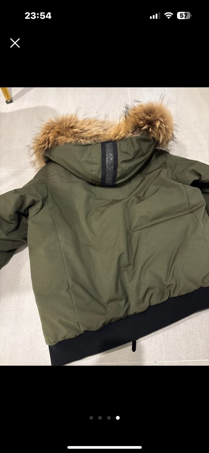 뉴발란스 카키 숏패딩 M 상품이미지3