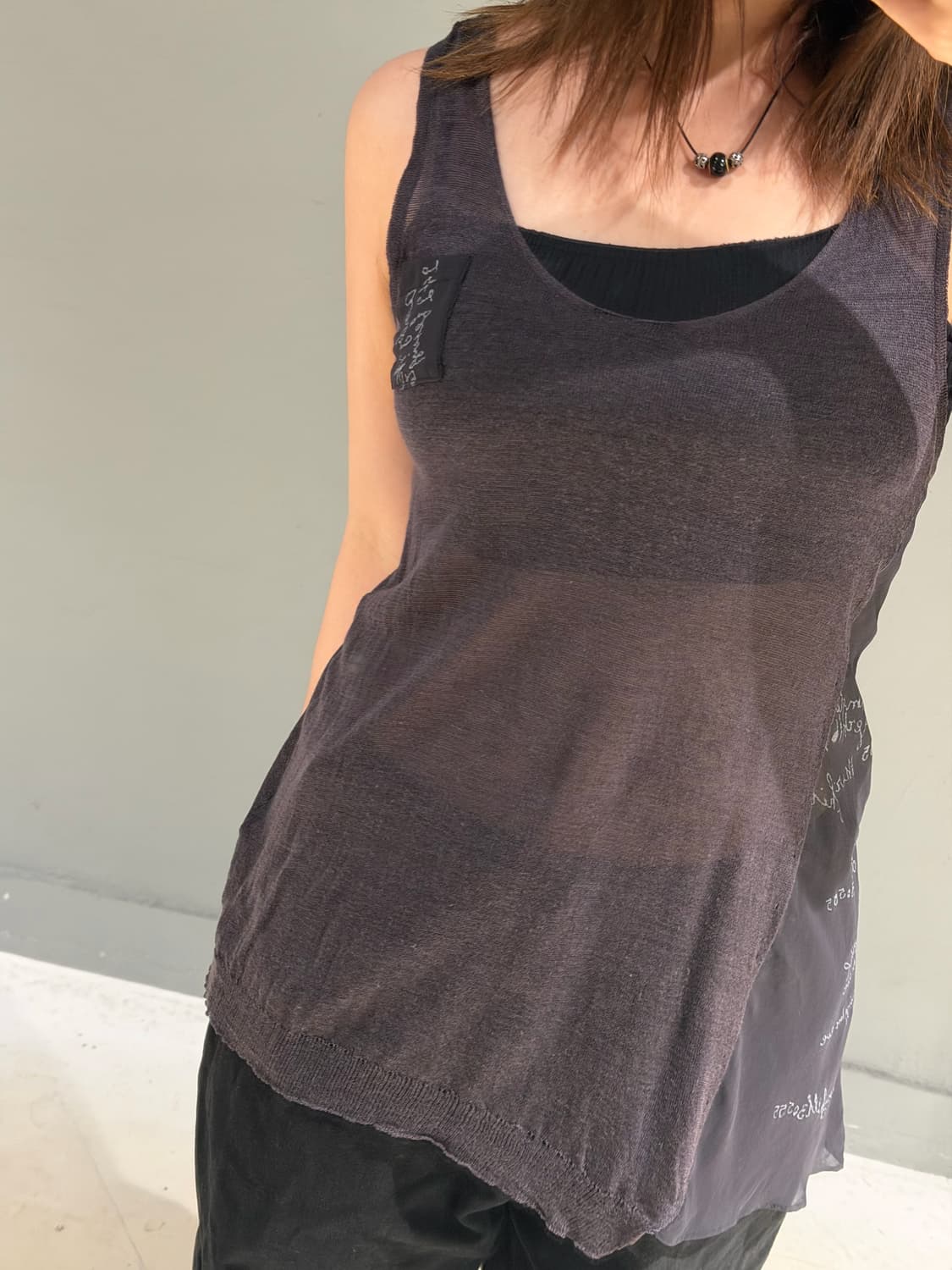unbalance shape sheer sleeveless 상품이미지3