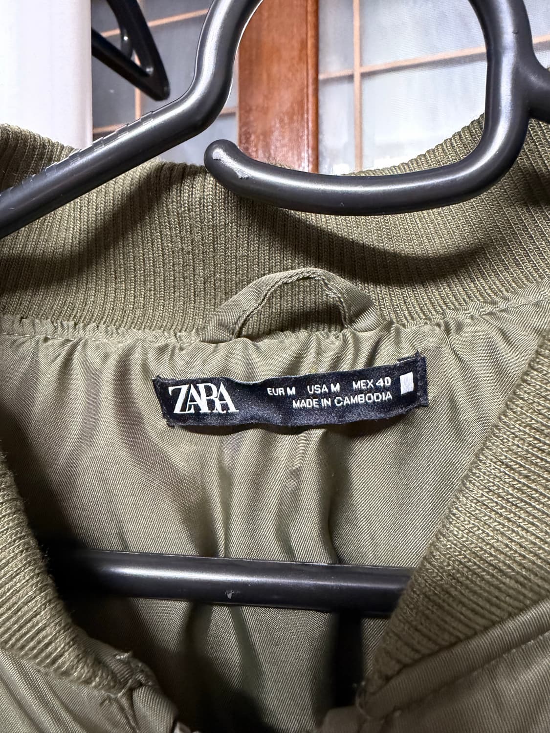 [새상품] 자라 퀼티드 오버사이즈 봄버 자켓 카키 MA-1 상품이미지5