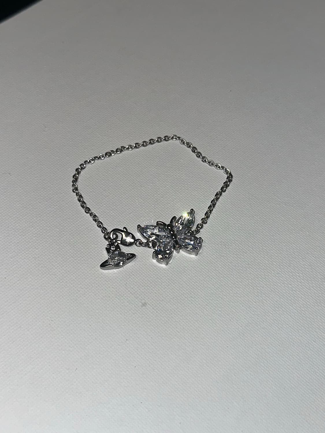 비비안웨스트우드 나비 팔찌 실버 상품이미지1