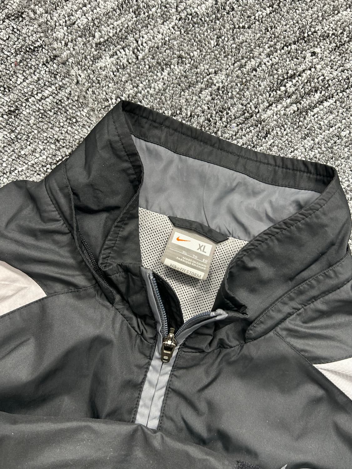 나이키 00s 블랙 그레이 바람막이 XL 상품이미지5