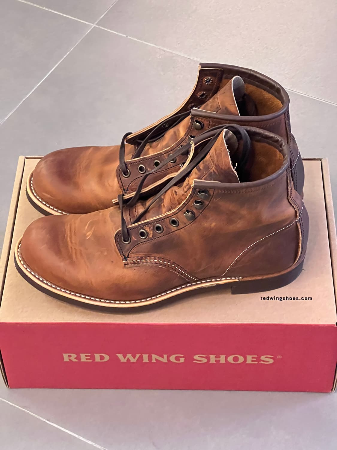 레드윙 블랙스미스 3343 260사이즈 8D 팝니다. 상품이미지3