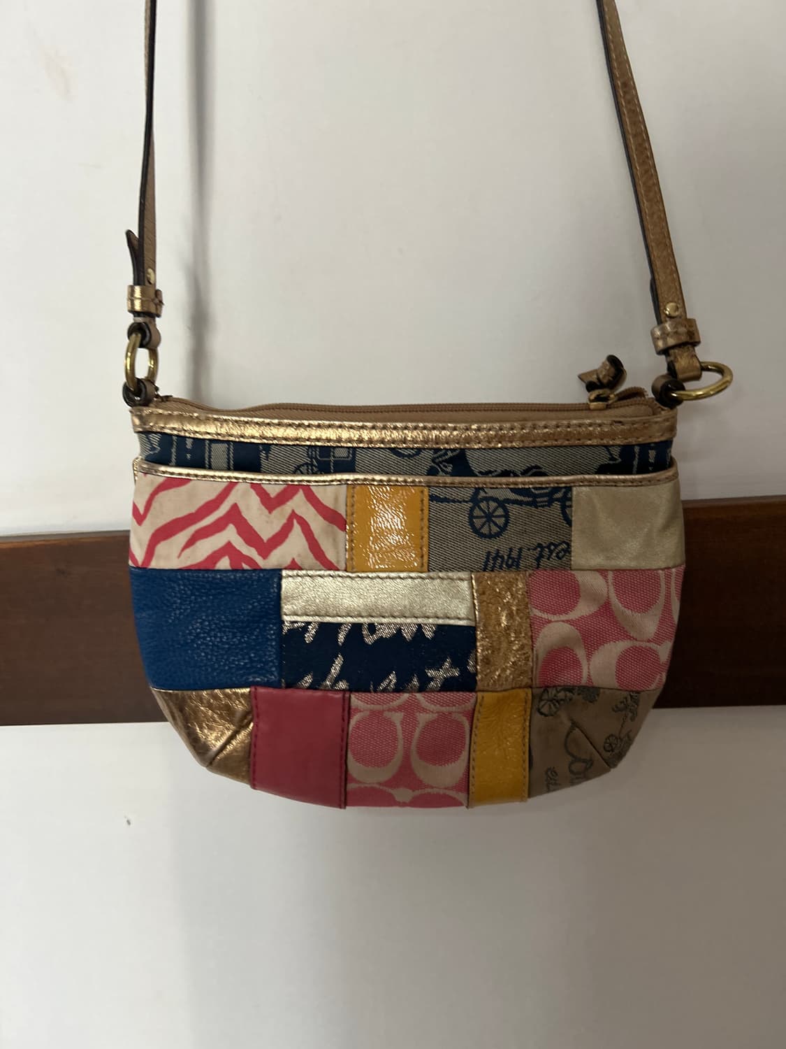 미니 코치 크로스백  상품이미지1