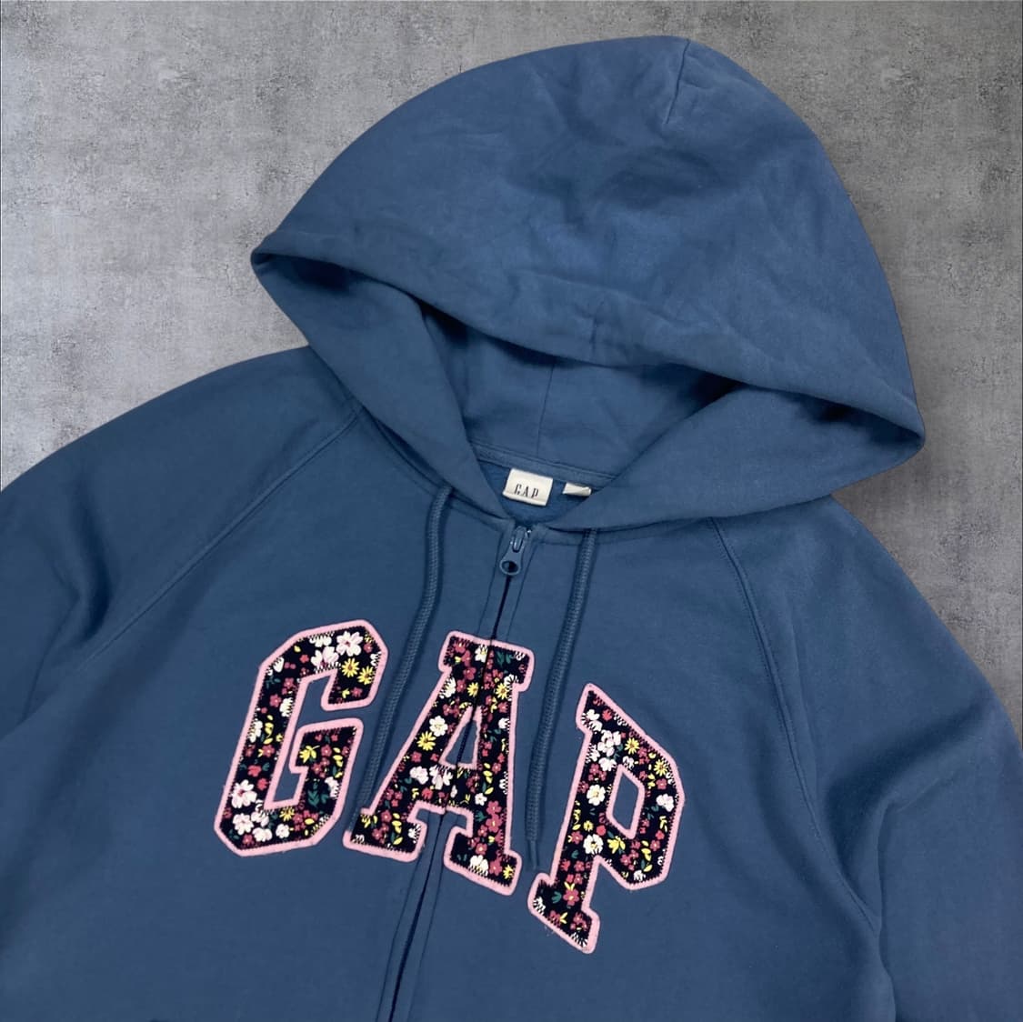 GAP 스카이 컬러 스펠아웃 빅로고 후드 집업 상품이미지2