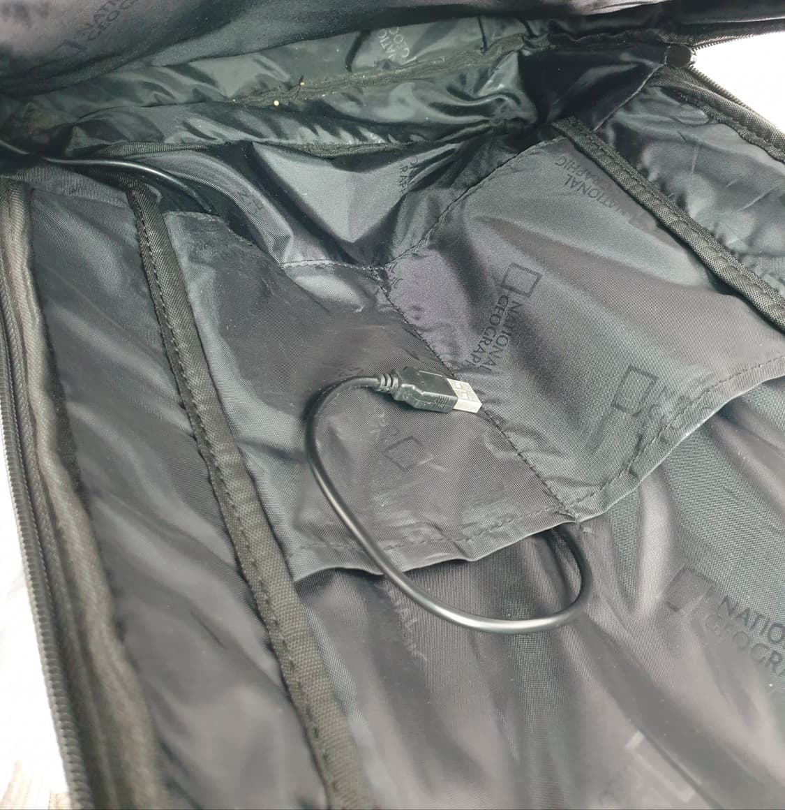 내셔널지오그래픽 심포니 백팩 상품이미지9