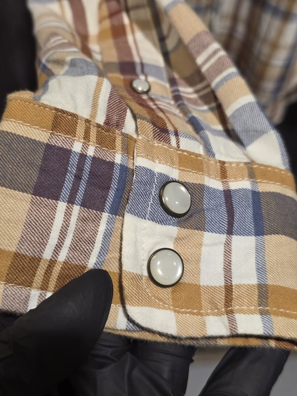 Old Navy Western Fit Plaid Shirt 상품이미지3