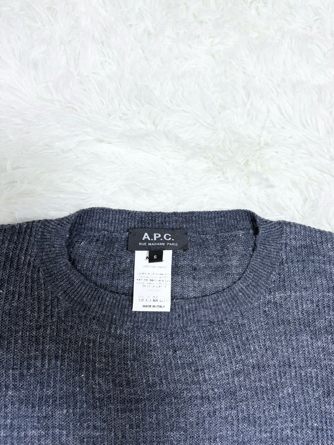 A.P.C 아페쎄 그런지 오버핏 라운드 니트  상품이미지4