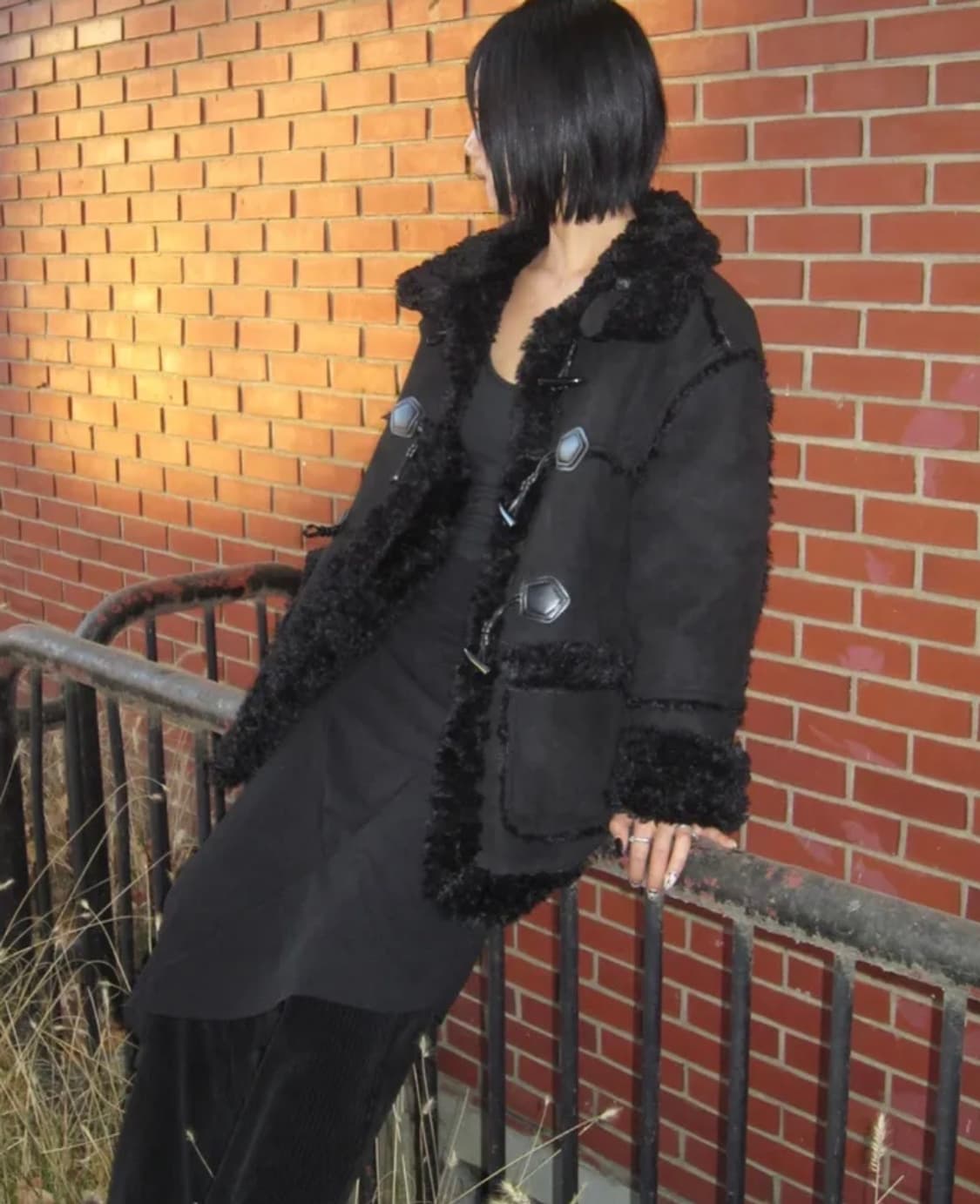 베이닝리버시블퍼무스탕자켓 에이블리블랙업모디무드카키포인트에트오소메 상품이미지5