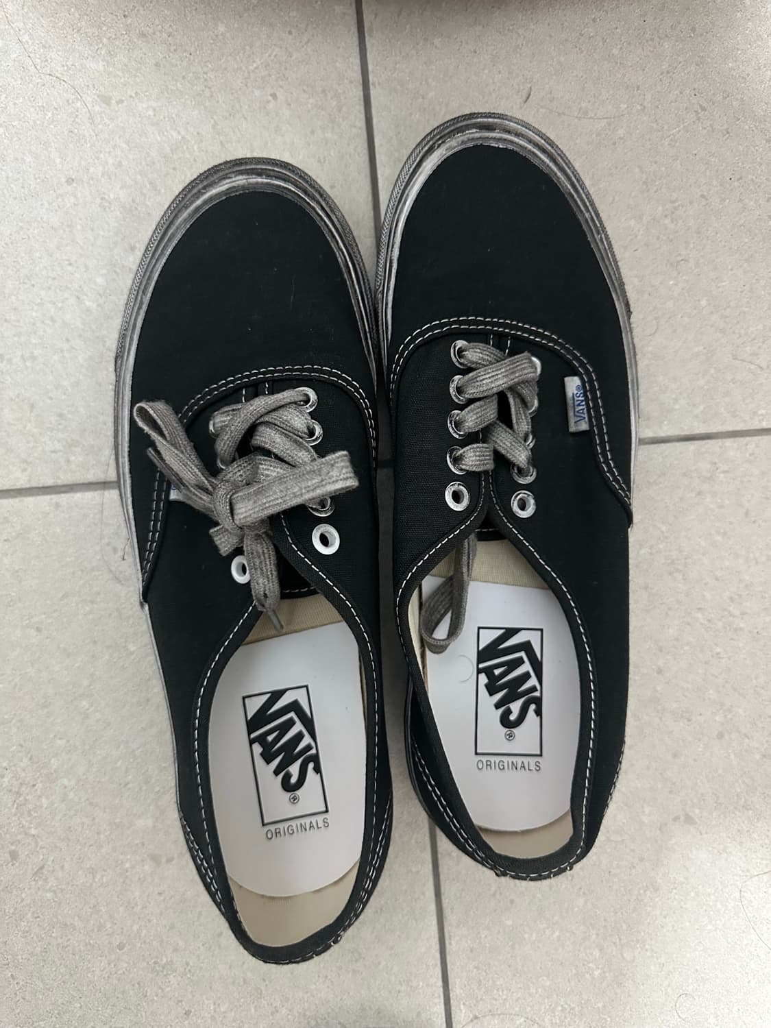 반스 볼트 어센틱 블랙 스트레스드 265 상품이미지1