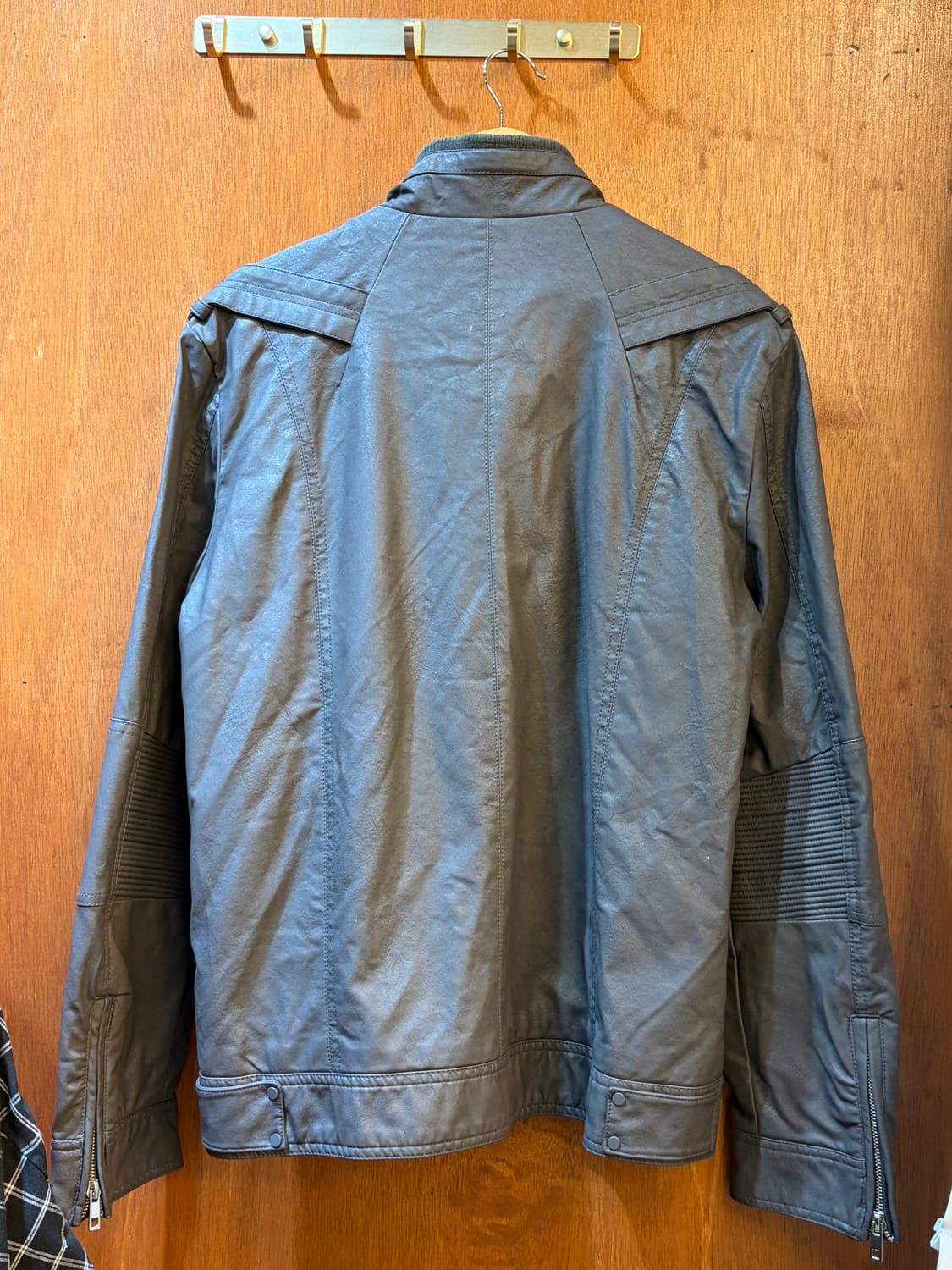 닐바렛 아카이브 테크 레더 자켓 상품이미지3