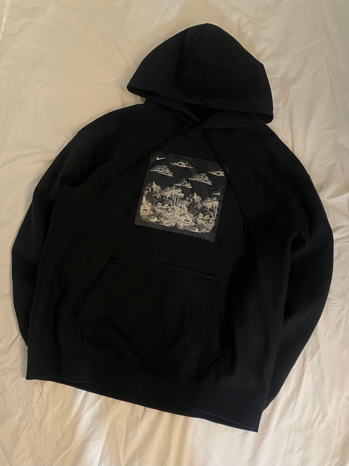 나이키 솔로 스우시 후드티 상품이미지1