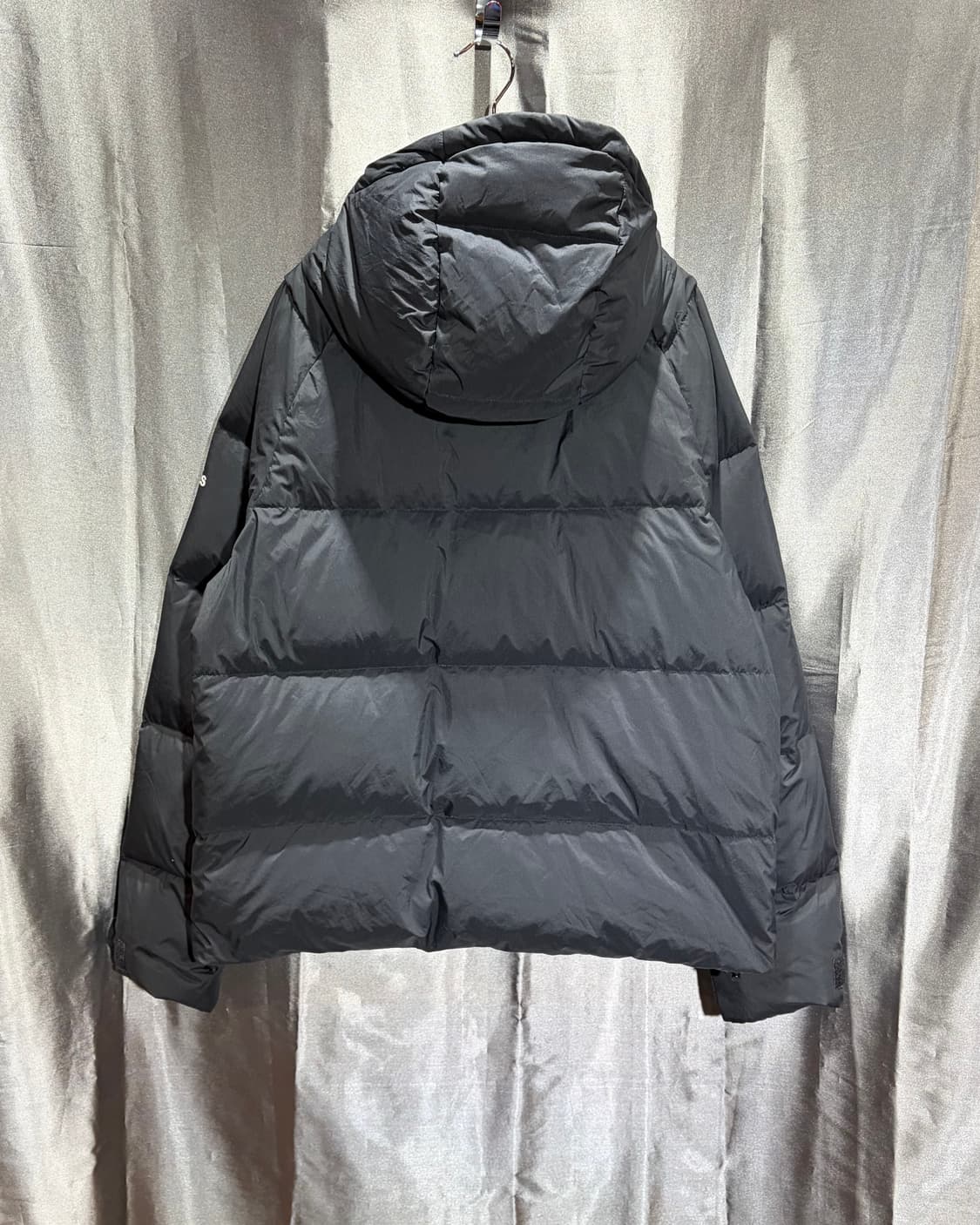 L 아디다스 삼선로고 블랙 후디 패딩 상품이미지3