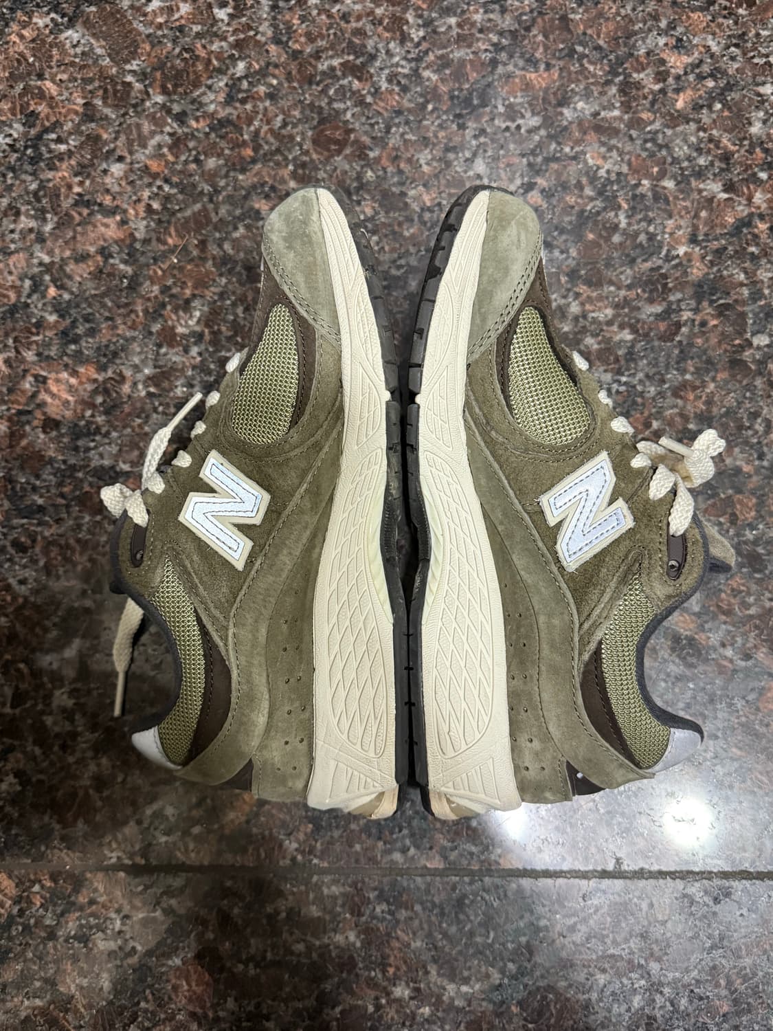 뉴발란스 2002r 카키 230 상품이미지5