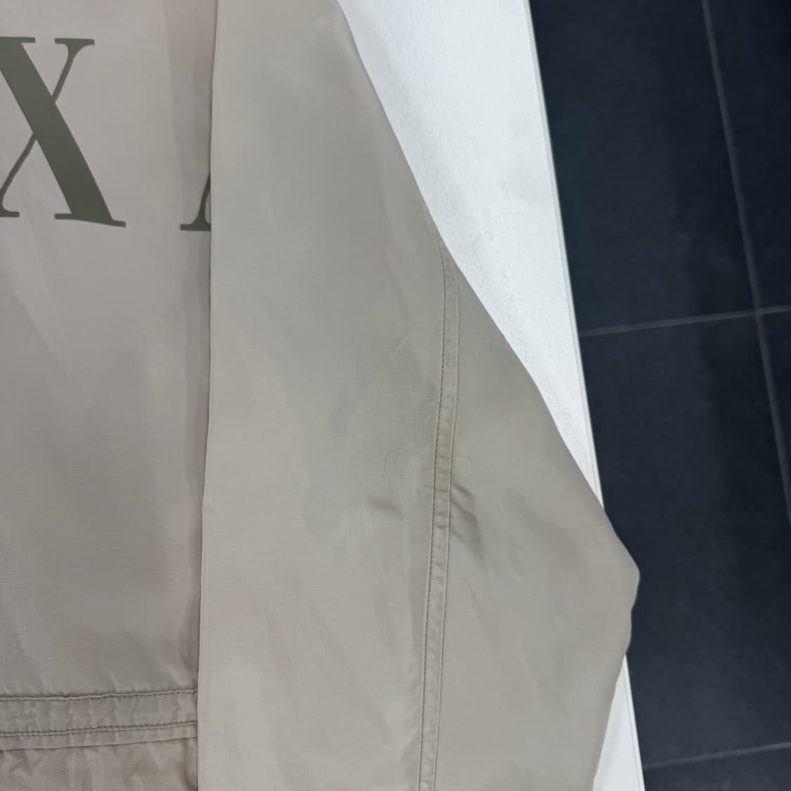 Armani Exchange Nylon Windbreaker 상품이미지7