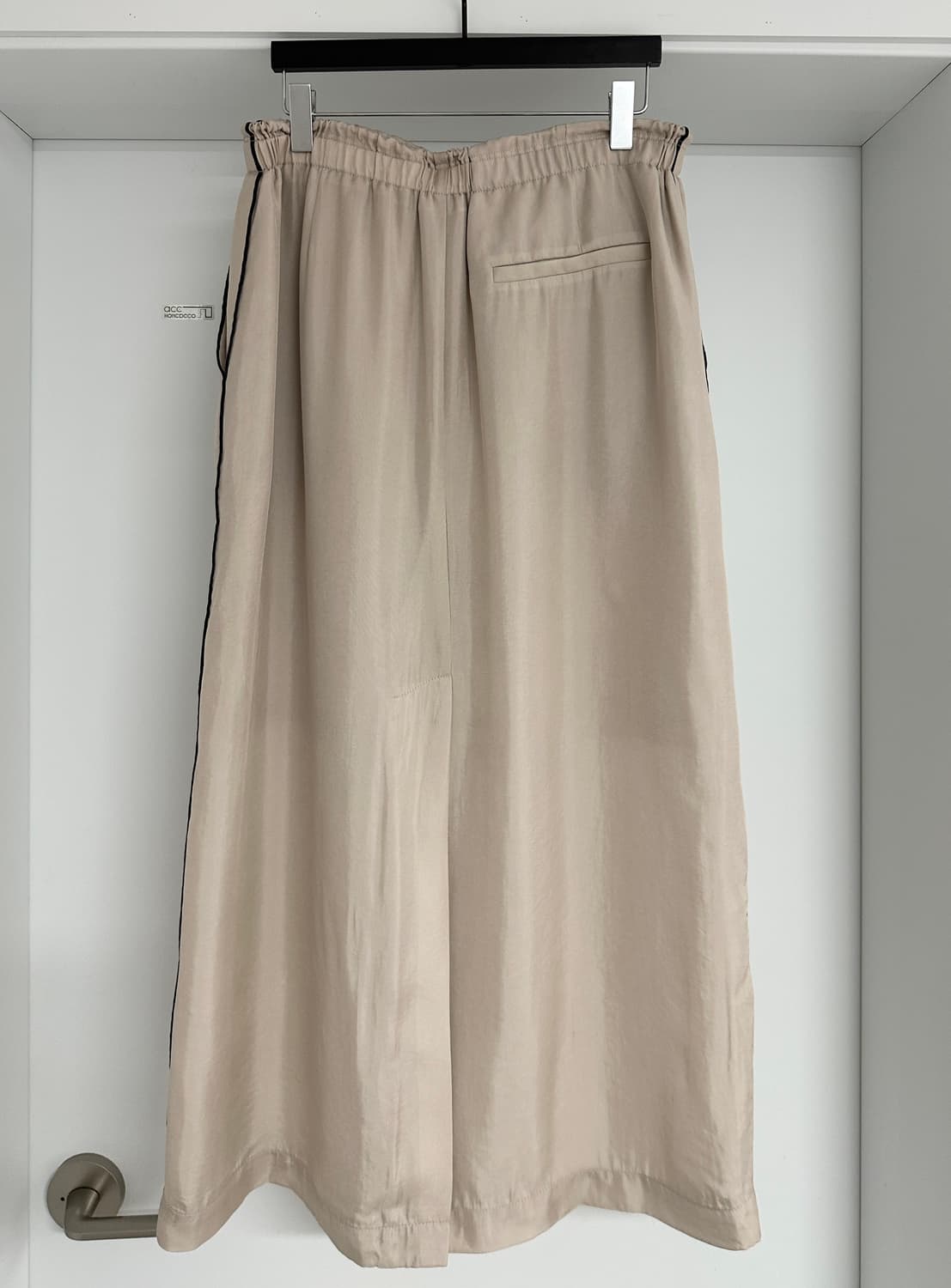 [KUHO 구호] 여성 베이지 스커트 상품이미지2