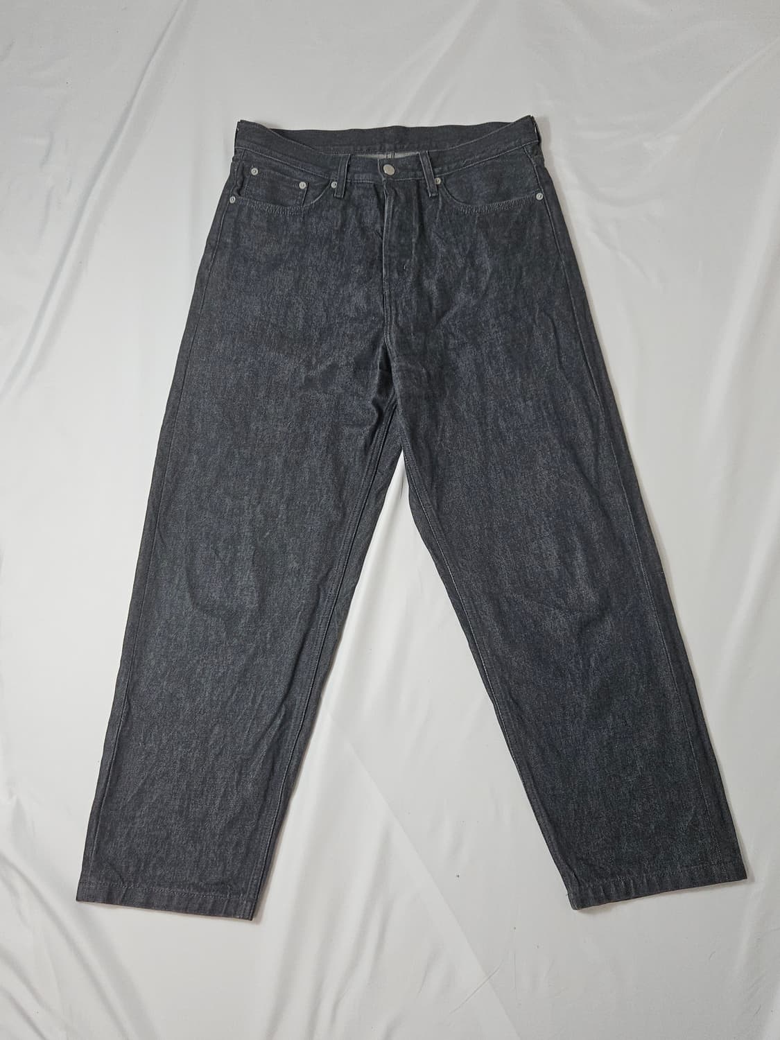 코스 COS 신형 릴렉스드 생지 와이드 데님팬츠 블랙 흑청 진 31 상품이미지1