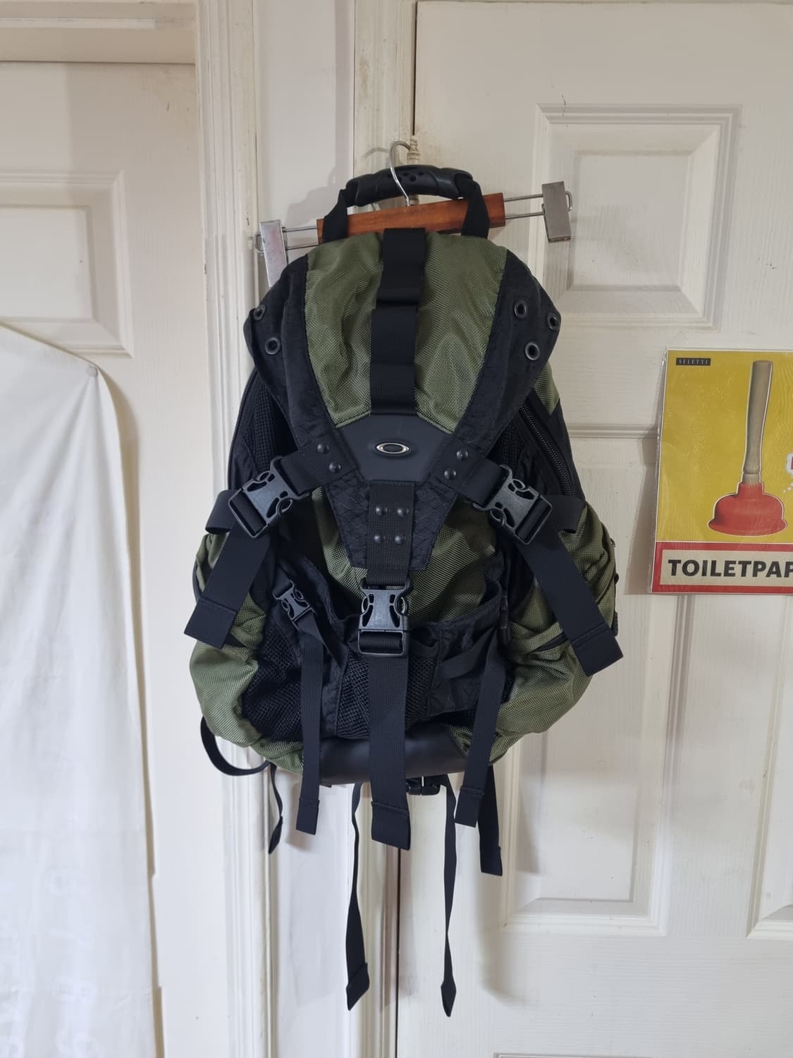 오클리 아이콘 백팩 카키 상품이미지1