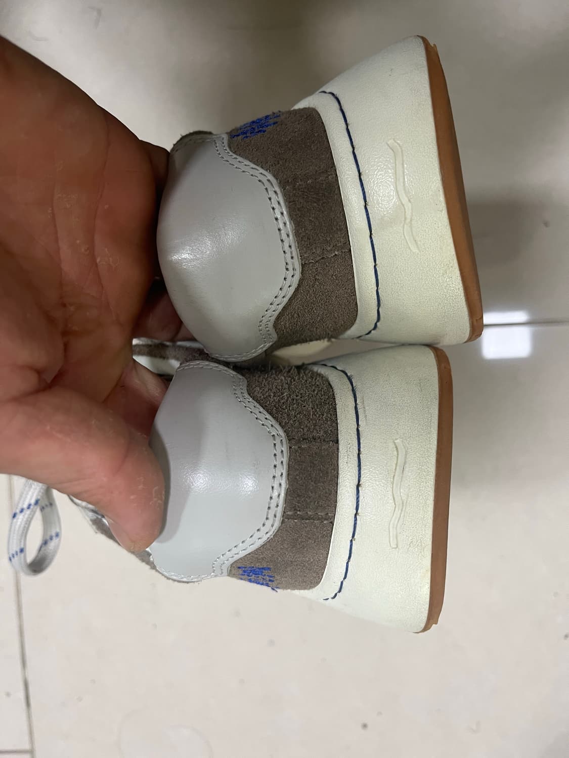 ADERERROR Torn low trainer (Grey/Brown)  상품이미지5