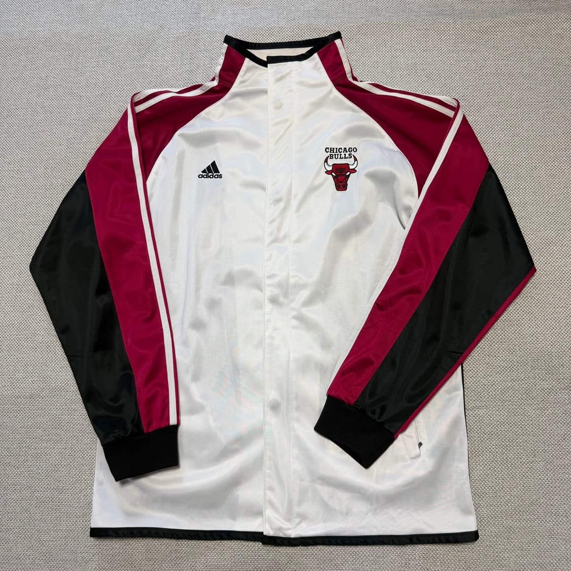 아디다스 시카고 불스 트랙 자켓 상품이미지1
