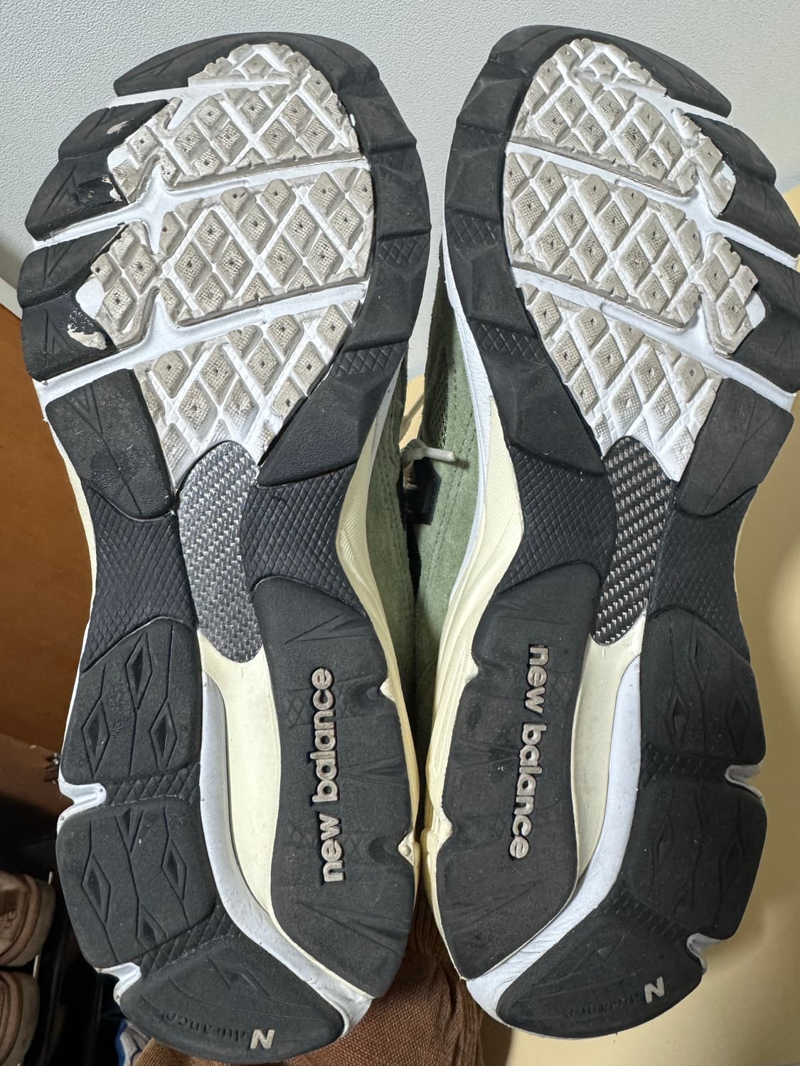 [265] 뉴발란스 x JJJ자운드 990v3 올리브 상품이미지6