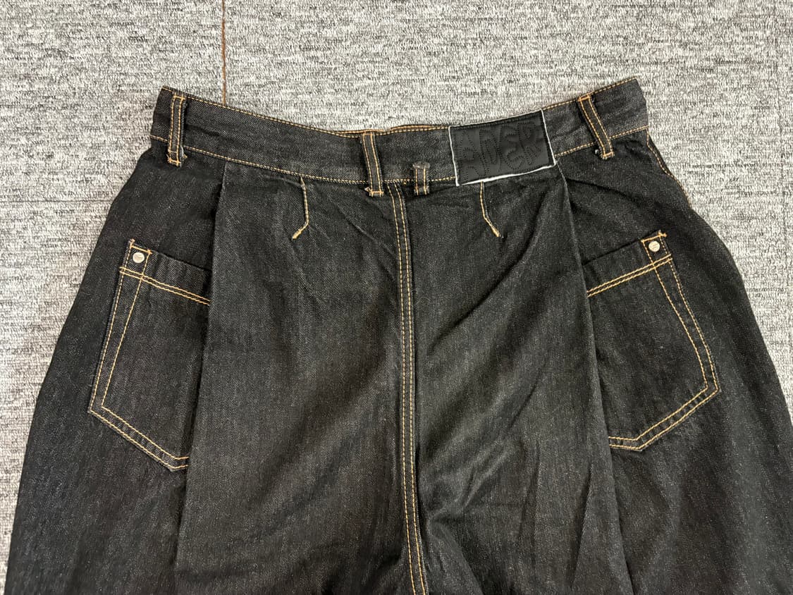 아더에러 투턱 와이드 벌륨 팬츠 상품이미지4