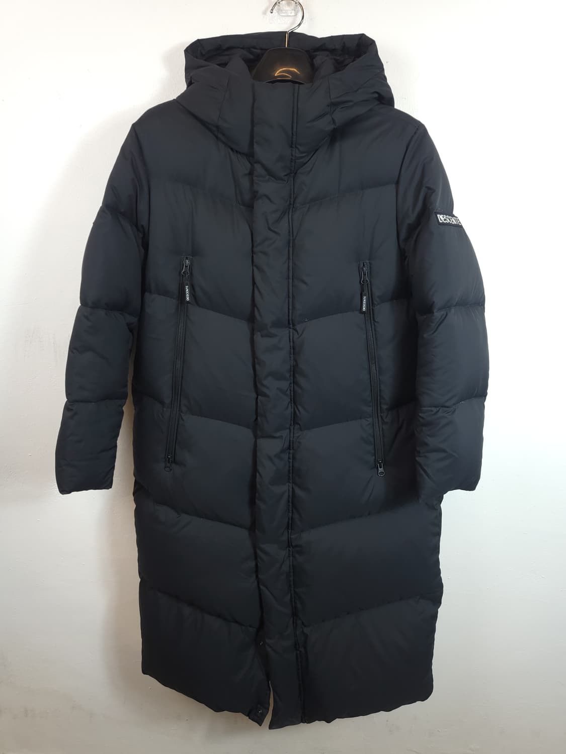 데상트 롱구스패딩 블랙 95 M 상품이미지1