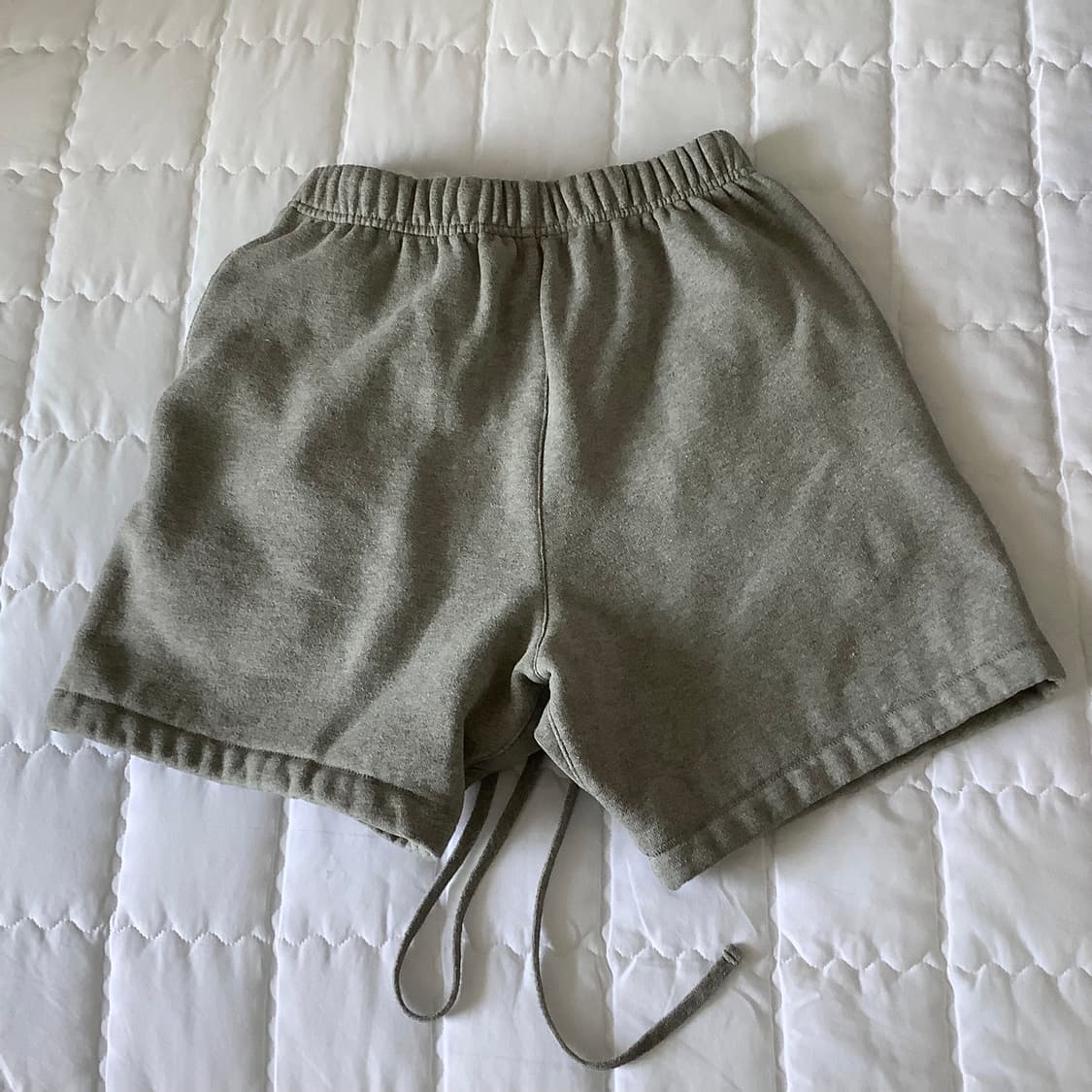 에센셜 피오갓 스웻쇼츠 반바지 상품이미지2