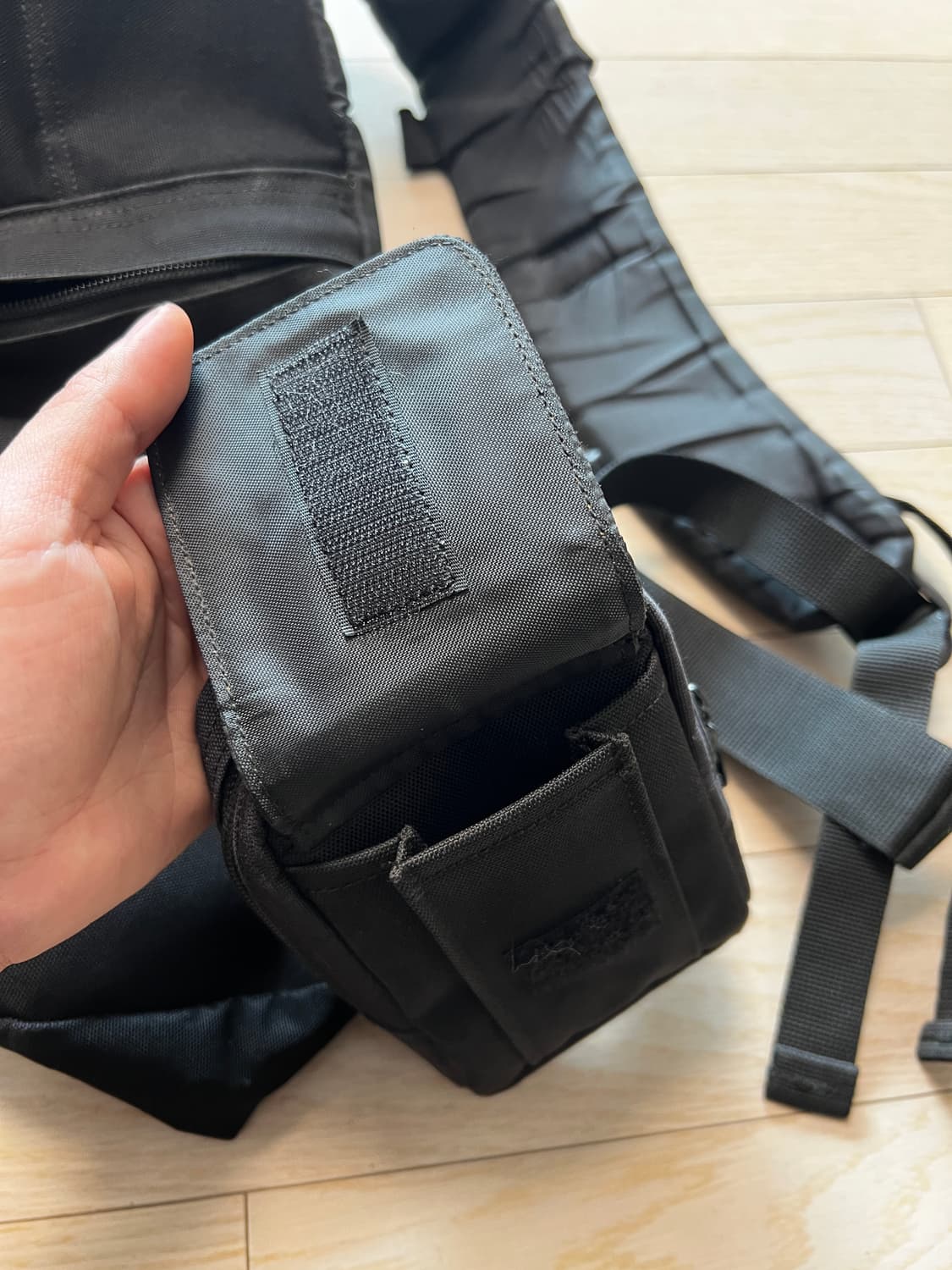 칼하트 WIP 리플렉티브 킥플립 백팩 & 스몰 백 세트 상품이미지7